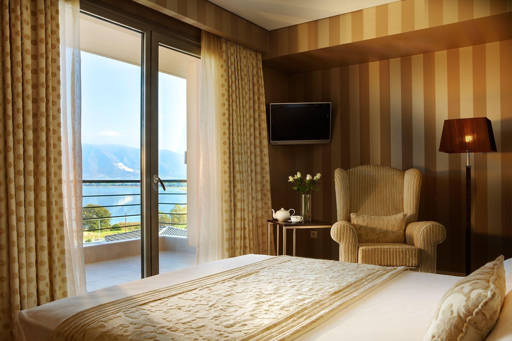 Limneon Resort & Spa Кастория Экстерьер фото A bedroom at the hotel
