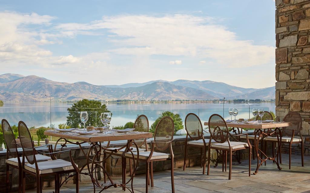 Limneon Resort & Spa Кастория Экстерьер фото View of the lake from the hotel