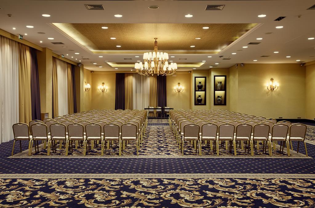 Limneon Resort & Spa Кастория Экстерьер фото The ballroom