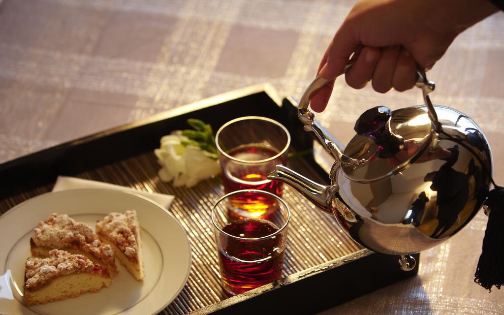 Limneon Resort & Spa Кастория Экстерьер фото A pot of tea